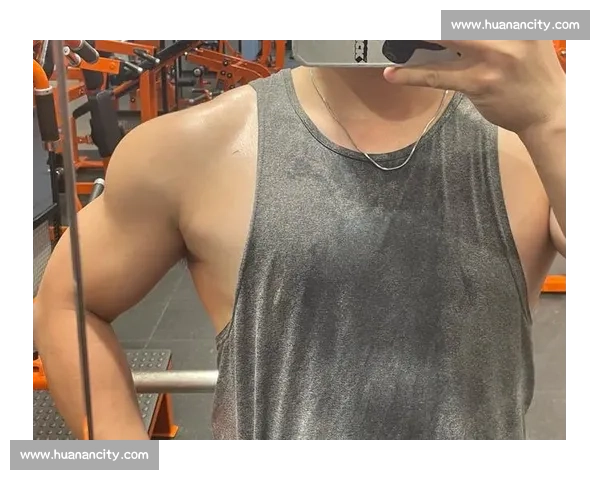 “她”的训练日常曝光，原来天赋背后是这样的汗水！